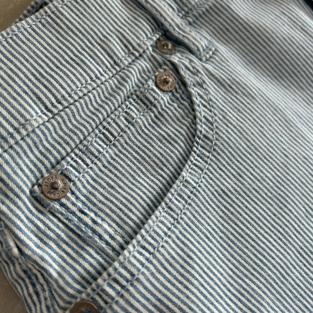 American Eagle Outfitters Striped Jean Shorts Stretch High Rise 98% Cotton - Picture 2 of 16